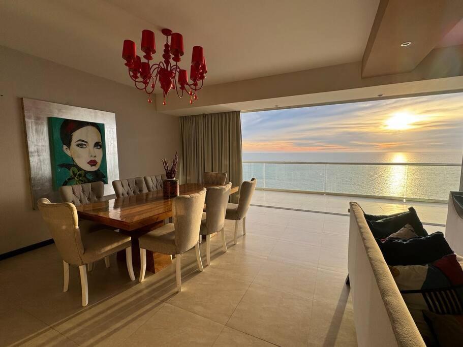 Appartamento Departamento De Lujo Vista Al Mar Piso 15 Mazatlán Esterno foto